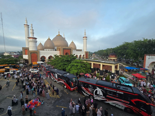 Senin Dinihari, JCH Asal Kampar Bertolak ke Bandara SSK II