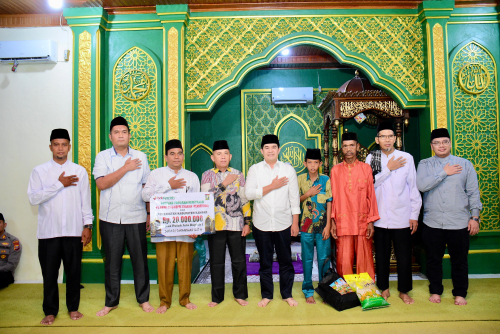 Safari Ramadhan di Masjid As Sa’adah Desa Sungai Tatap Pj Sekda Kampar Ajak Masyarakat Perkuat Kepedulian Sosial dan Semangat Berbagi