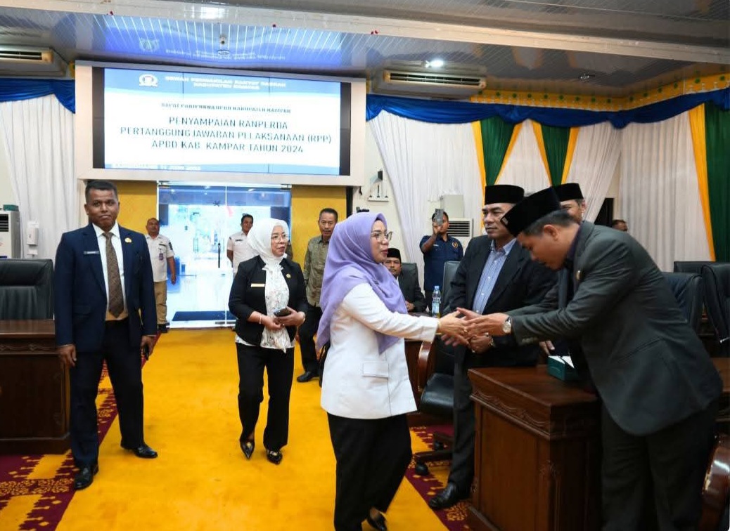 Wabup Misharti Hadiri Paripurna Penyampaian Ranperda Pertanggungjawaban Pelaksanaan APBD Tahun 2024